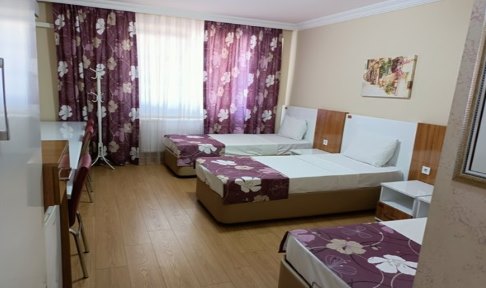 �zmir - Bornova, �zmir Ulusoy Plus K�z ��renci Yurdu - 3 Ki�ilik Oda