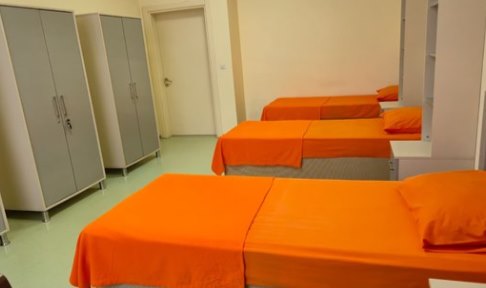 Bursa - Nil�fer, �nsan Vakf� Ramazan Karaalp K�z Yurdu - 3 Ki�ilik Oda