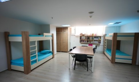 �stanbul - Maltepe, �zel Adalet �lmen K�z Yurdu - 6 Ki�ilik Oda