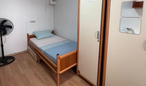 �zmir - Bornova, �zel Bornova Erkek ��renci Yurdu - 1 Ki�ilik Oda
