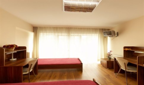 Ankara - �ankaya, Angora K�z ��renci Yurdu - 5 Ki�ilik Oda