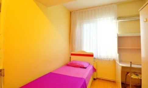 �stanbul - Kad�k�y, Bostanc� Gazi 6 K�z ��renci Yurdu - 1 Ki�ilik Oda