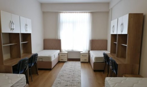 Konya - Sel�uklu, �nsan Vakf� Vera K�z Yurdu - 4 Ki�ilik Oda