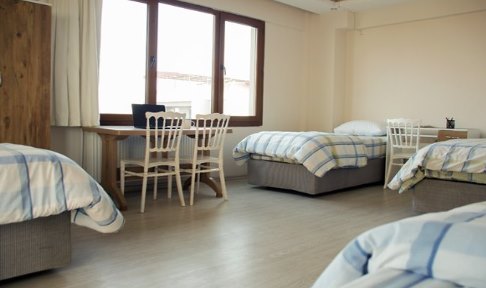 �zmir - �i�li, Modern ��renci Apart� - 4 Ki�ilik Oda