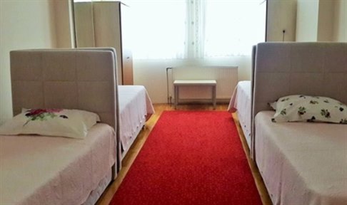�stanbul - �sk�dar, �nder �engelk�y Y�ksek��renim K�z Yurdu - 4 Ki�ilik Oda