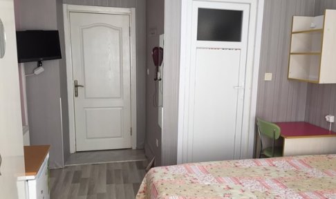 �stanbul - Beyo�lu, Turkuaz S�tl�ce K�z ��renci Yurdu - 1 Ki�ilik Oda