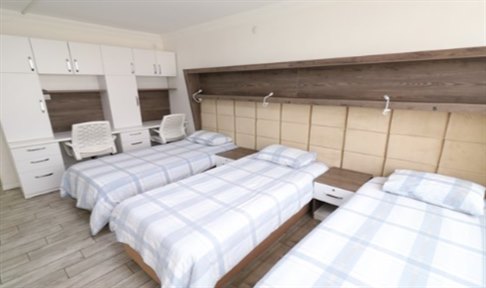 Ankara - �ankaya, Alt�n���k K�z ��renci Yurdu - 5 Ki�ilik Oda