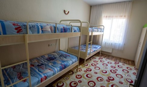 Konya - Meram, �nsan Vakf� Mavera K�z Yurdu - 4 Ki�ilik Oda