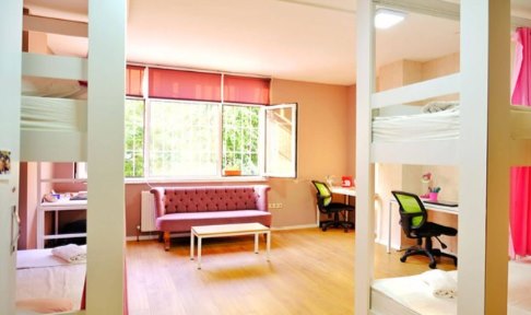 �stanbul - �i�li, Campucity Mecidiyek�y K�z ��renci Yurdu - 6 Ki�ilik Oda - Standart